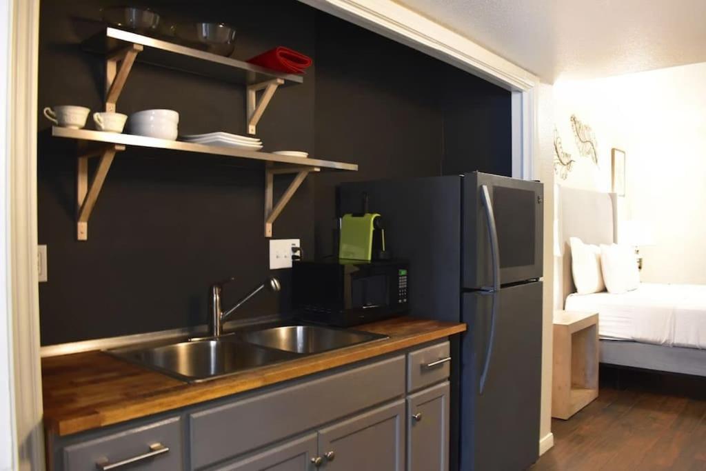 Montrose Pied-A-Terre Apartments Walking Distance To Museums Houston Exterior photo